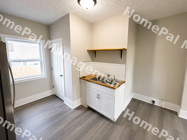 3539 Grand Ave — Photo 3