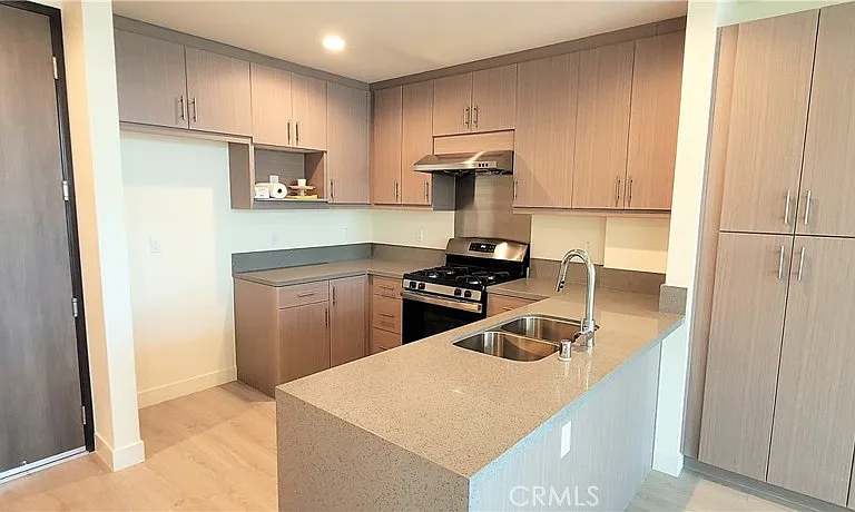 168 S Monterey St #408 — Photo 5