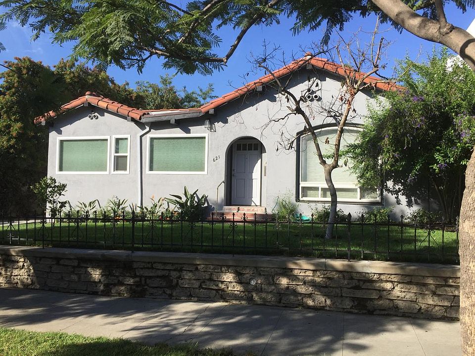 1st image of 621 N Curson Ave