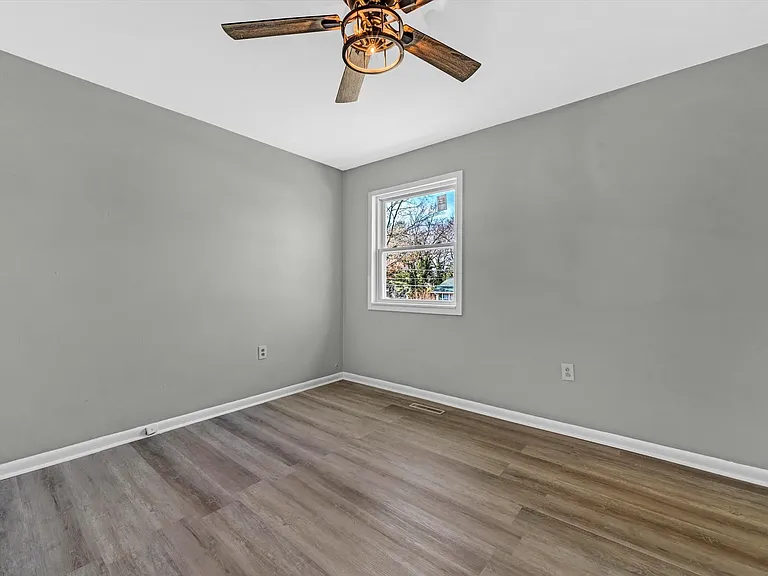 1718 Jerome St SE #1718 — Photo 6