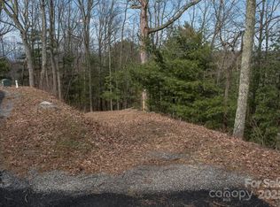 999 Falconwood Ln #25, Asheville, NC 28804