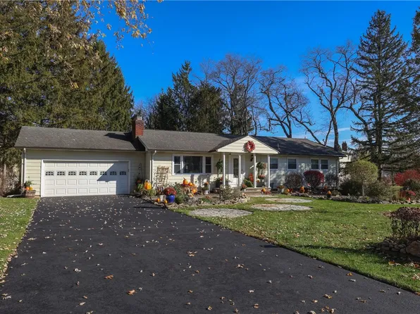 233 Scenic Dr, Horseheads, NY 14845