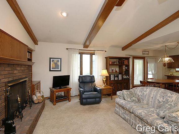 4th image of 2911 N Horseshoe Dr SW