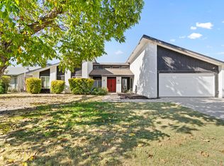 1233 S Spruce St, Visalia, CA 93292