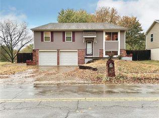 19200 E Salisbury Rd, Independence, MO 64056