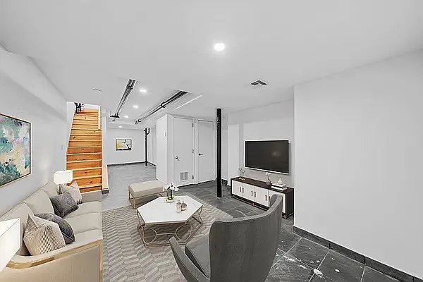 Rented by Vector New York, LLC | media 12