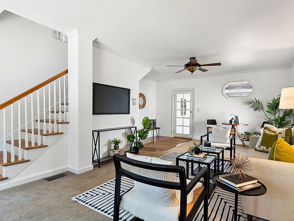 4th image of 801 Asbury Ave