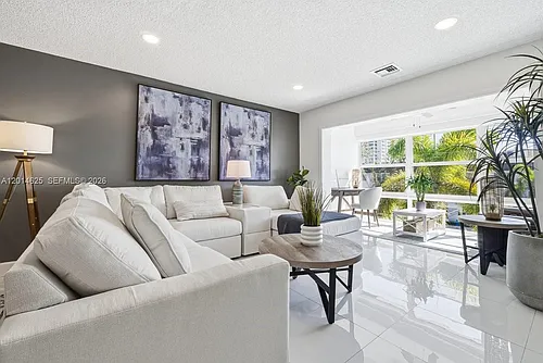 1501 S Ocean Blvd Photo 1