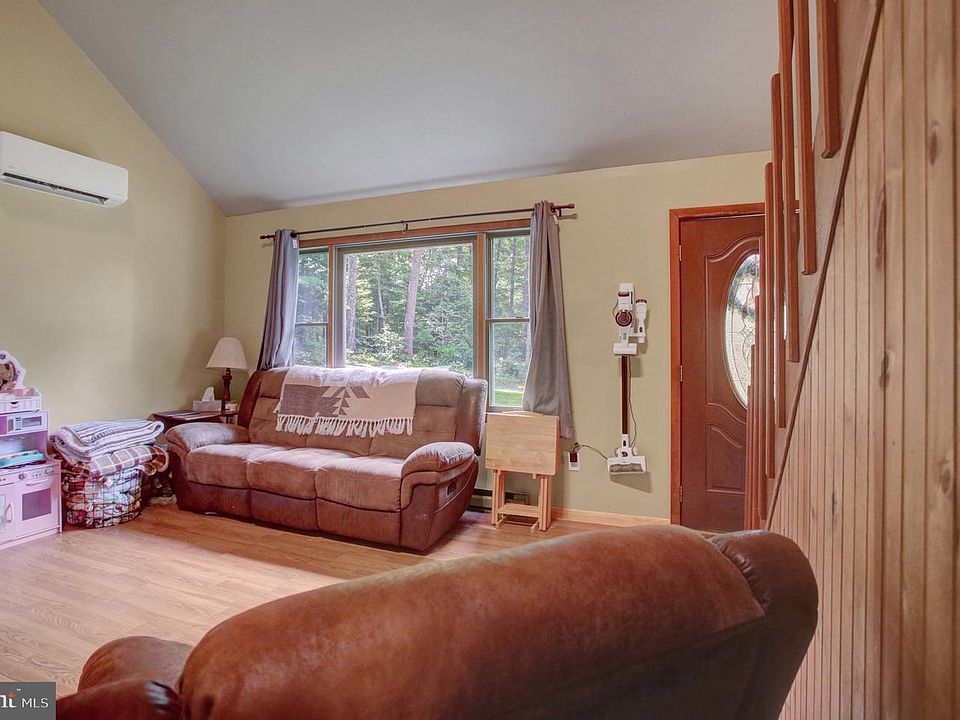 13th image of 845 Oak Ridge Dr
