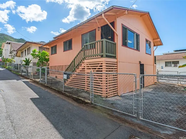 125 Milo Ln, Honolulu, HI 96813