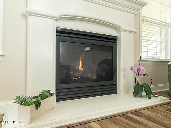5th image of 505 Jockey Club Ln
