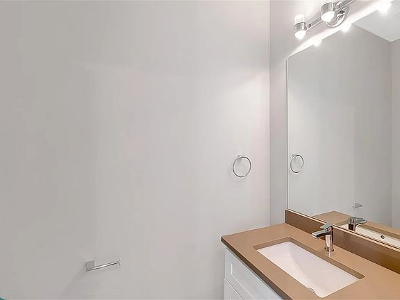 3rd image of 1284 Tennyson St Unit 3