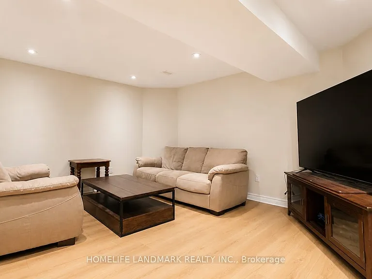 29 Woodruff Rd — Photo 3