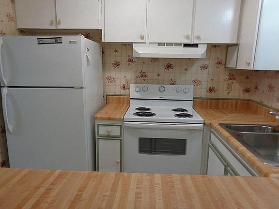 2nd image of 7714 Renwick Dr #O78
