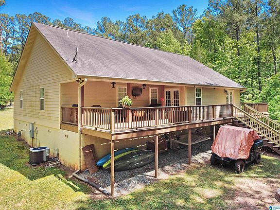 2nd image of 593 Wisteria Ln