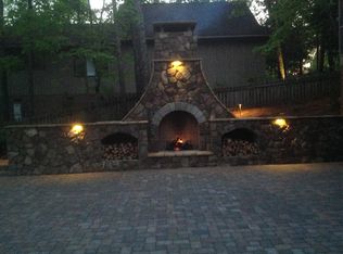 128 Stoney Point Ln, Chapin, SC 29036