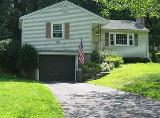 377 Gooseberry Rd, West Springfield, MA 01089