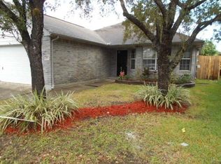 213 Glade Bridge Ln, Dickinson, TX 77539