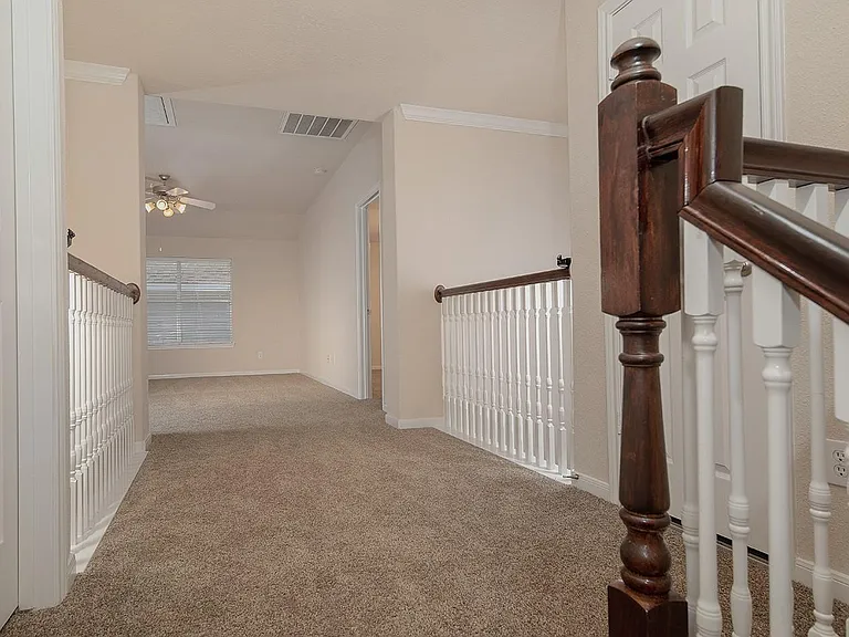 47 N Spinning Wheel Cir — Photo 19