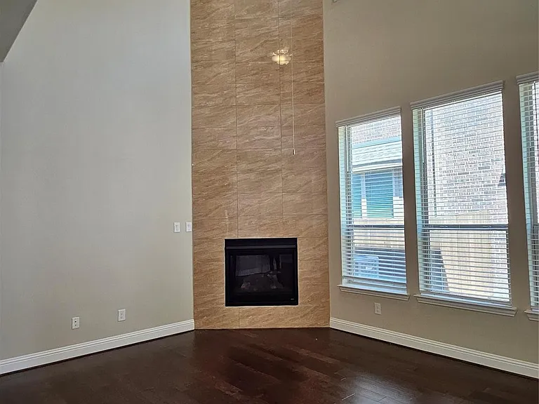 7378 Joshua Rd — Photo 2