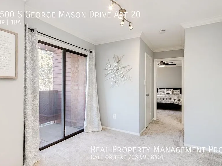 1500 S George Mason Dr #20 — Photo 8