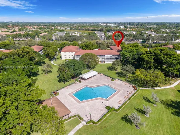 200 SW 132nd Way APT 211L, Hollywood, FL 33027