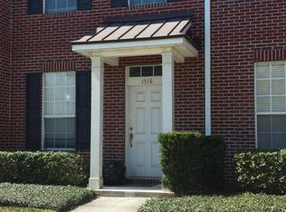 1516 Fieldview Dr, Jacksonville, FL 32225