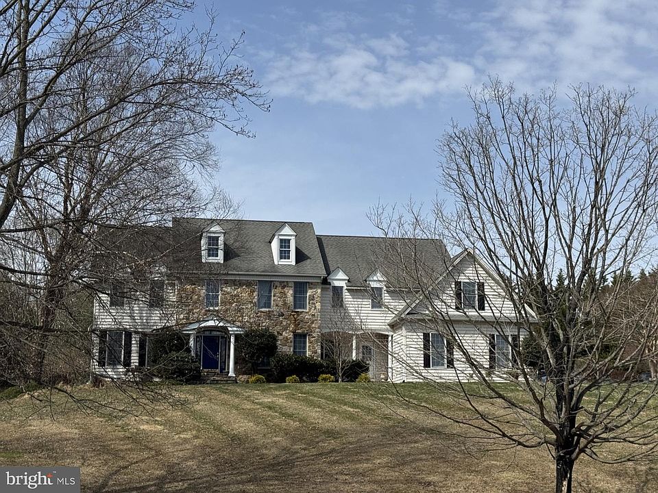 1st image of 5 Old Manor Ct
