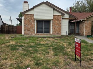 428 Liberty Pl, Grand Prairie, TX 75052