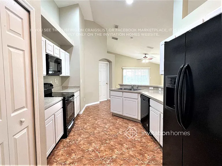 166 Dakota Ave — Photo 5