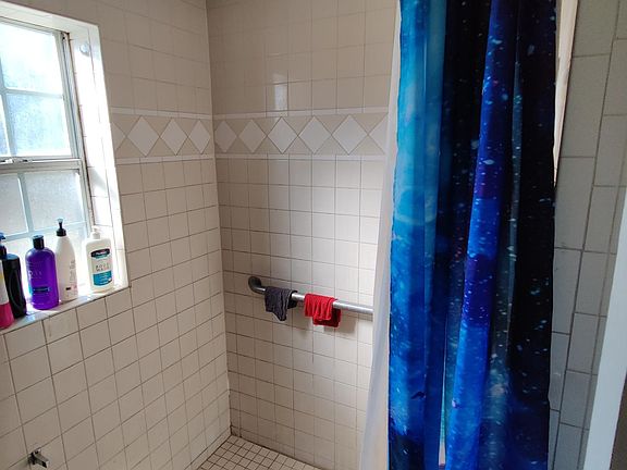 4th image of 2644 EDGEWOOD Avenue W
