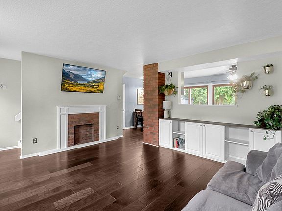 5th image of 7627 Moorlane Dr #83