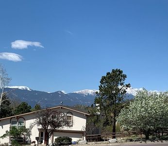 5590 Flintridge Dr, Colorado Springs, CO, 80918