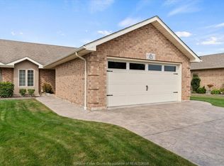 523 Golfview Dr, Amherstburg, ON N9V 0A2