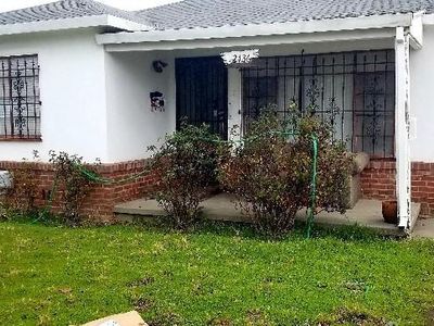 2136 S San Joaquin St, Stockton, CA, 95206