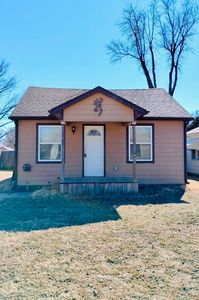 711 W 14th Ave, Hutchinson, KS, 67501