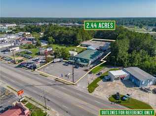 2023 Memorial Dr, Waycross, GA 31501