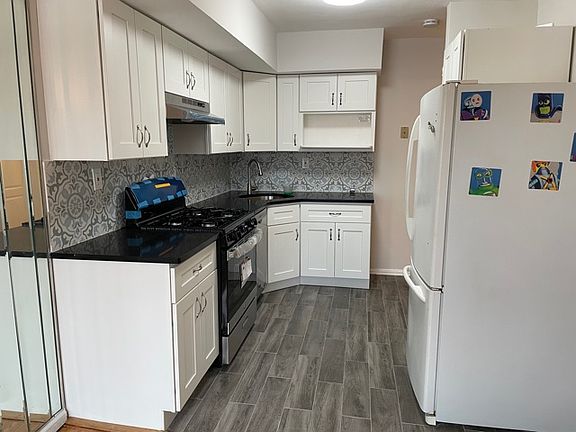 4th image of 25-39 71st St #2