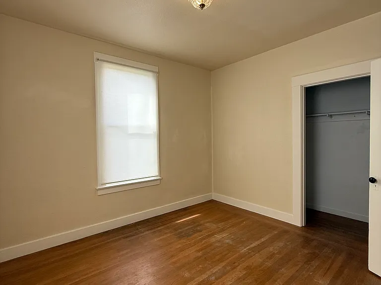 327 N Delaware St — Photo 19