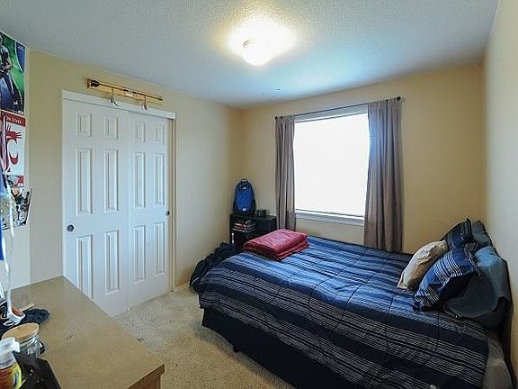 3rd image of 9816 Norfolk Dr