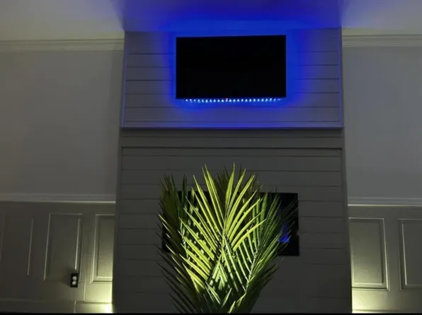 1215 Danville Dr, Saint Louis, MO 63137