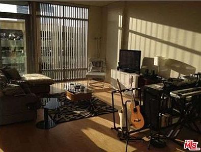 3rd image of 1100 S Hope St APT 508