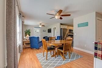 5th image of 19 Caton Rd