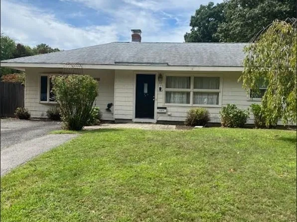 13 Fairfield Ter, Framingham, MA 01701