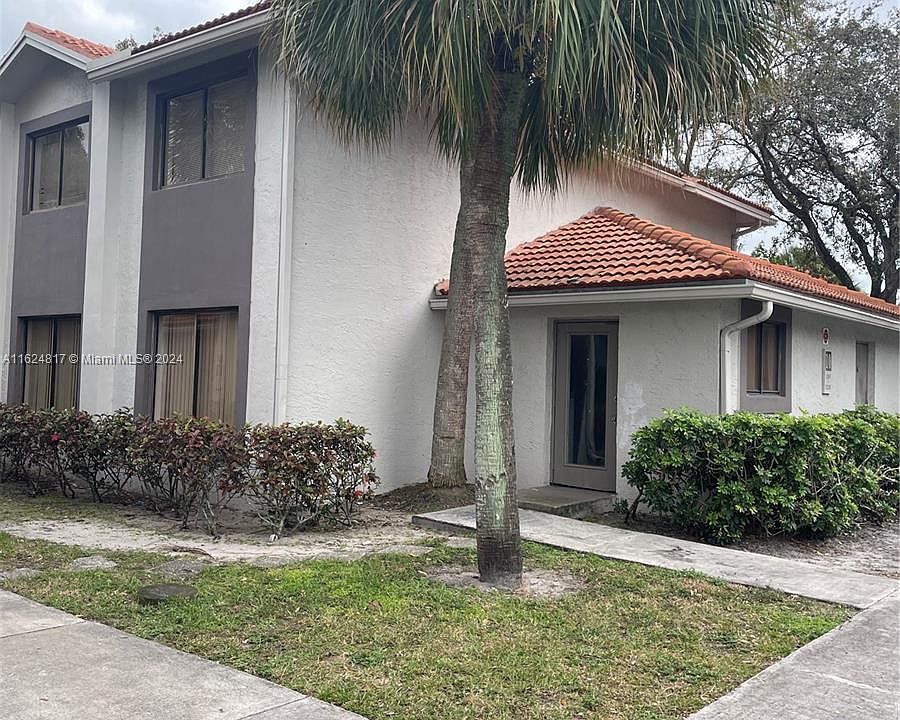1st image of 3219 Coral Lake Dr #3219