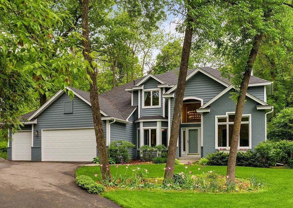 1st image of 1085 Holly Ln