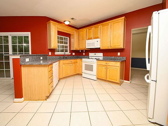 5th image of 83 Meredith Way