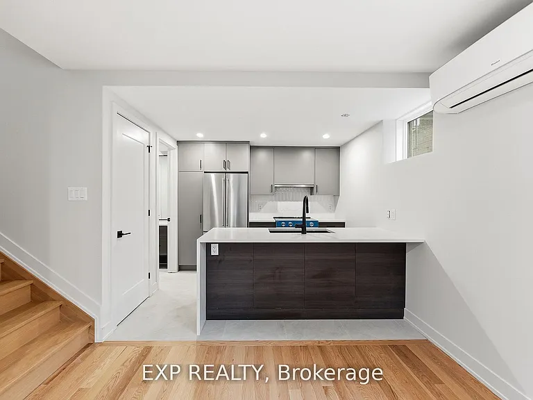 512 Roosevelt Ave #A2 — Photo 4