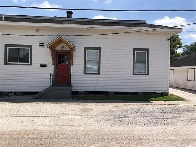 Building Photo - 2416 1/2 4th St