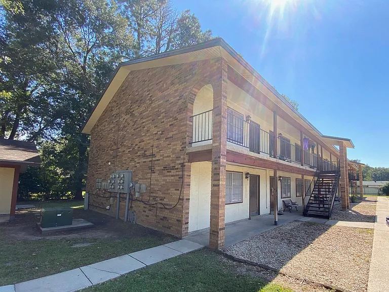 600 Rim Rd — Photo 1